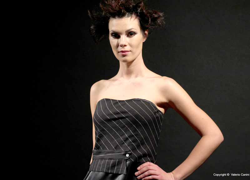 Con Balestra la donna torna dea. L’altamoda è nel nome di Atena Con Balestra la donna torna dea. L’altamoda è nel nome di Atena