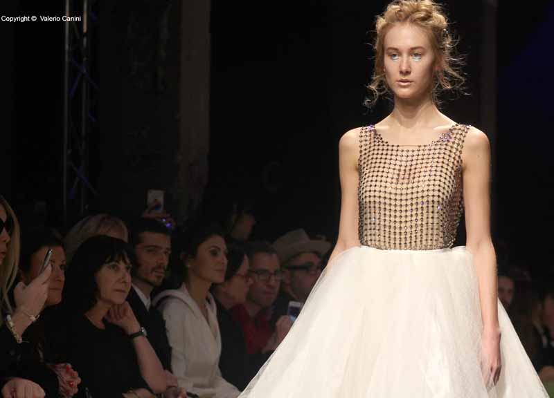 Con Balestra la donna torna dea. L’altamoda è nel nome di Atena Con Balestra la donna torna dea. L’altamoda è nel nome di Atena