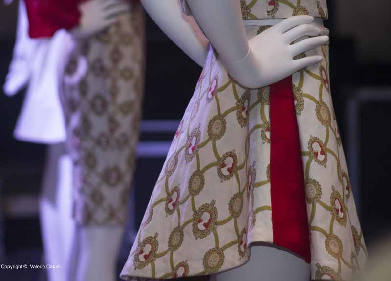 Con Balestra la donna torna dea. L’altamoda è nel nome di Atena Con Balestra la donna torna dea. L’altamoda è nel nome di Atena