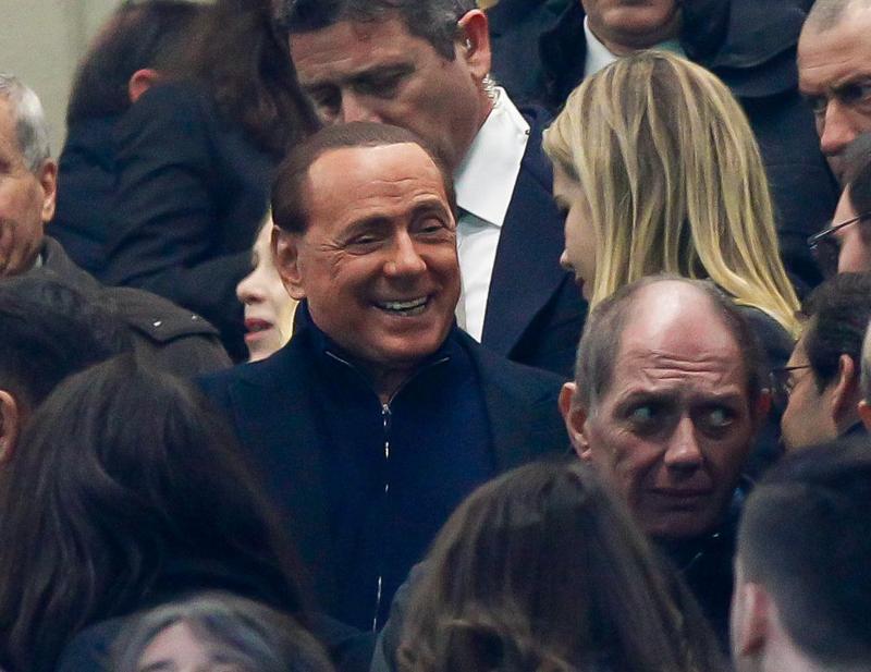 Alex, Bacca e Niang schiantano l’Inter: è super Milan nel derby Alex, Bacca e Niang schiantano l’Inter: è super Milan nel derby