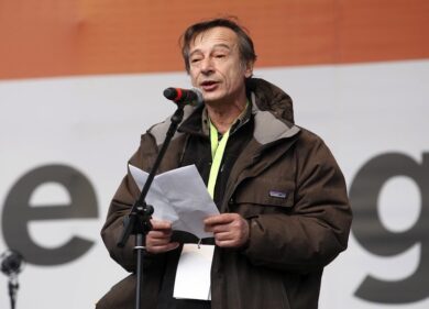 Rai puritana: Presa Diretta parla di sesso e slitta alle 22