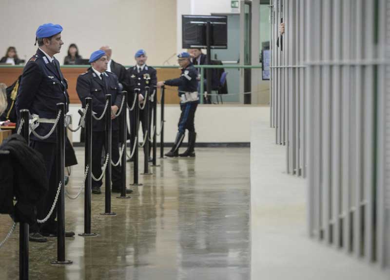 Mafia Capitale: a testa bassa contro i Ros. Gramazio: il pranzo “bufala” con Carminati Mafia Capitale: a testa bassa contro i Ros. Gramazio: il pranzo “bufala” con Carminati