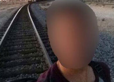 Si fa un selfie vicino ai binari. 16enne investito da un treno