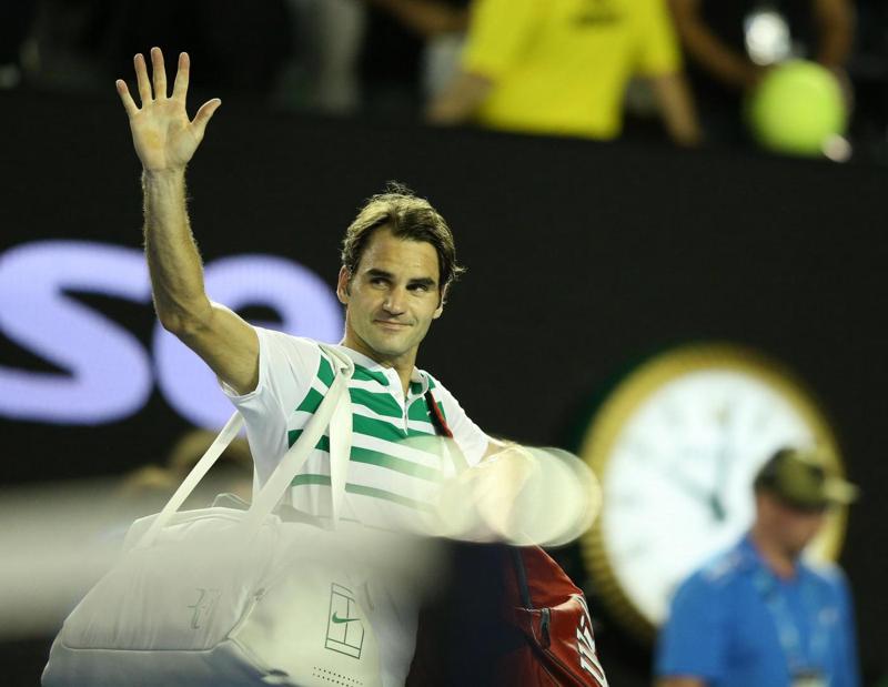 Roger Federer si ferma: operato al menisco. Stop di un mese Roger Federer si ferma: operato al menisco. Stop di un mese