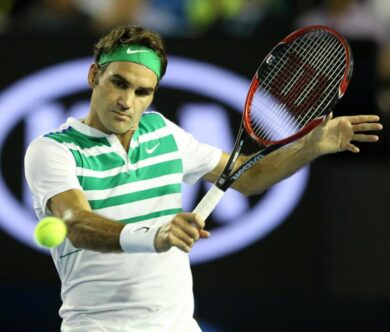 Roger Federer si ferma: operato al menisco. Stop di un mese