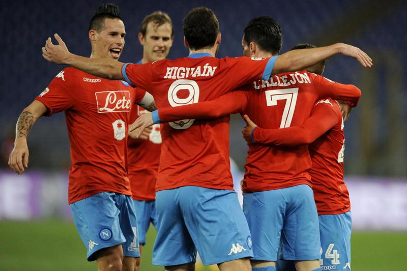 Napoli, 7° vittoria consecutiva. Ma è vergogna razzismo all’Olimpico Napoli, 7° vittoria consecutiva. Ma è vergogna razzismo all’Olimpico