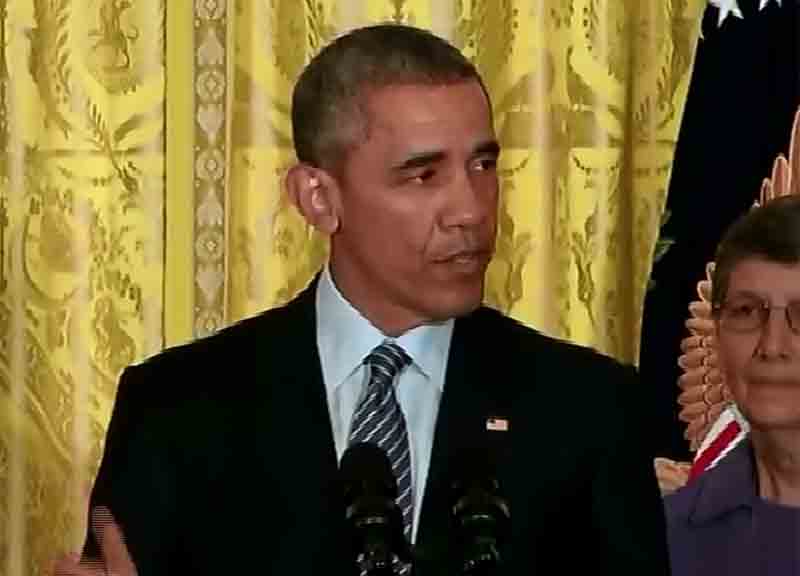 Obama in moschea: “Inaccettabile retorica anti-Islam” Obama in moschea: “Inaccettabile retorica anti-Islam”