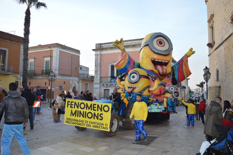 Supersano, nati per il Carnevale. Sfila tutto il paese