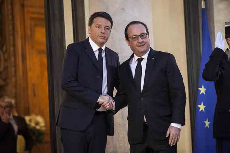 Renzi-Hollande, asse anti austerity: “Ora l’Ue rilanci la crescita” Renzi-Hollande, asse anti austerity: “Ora l’Ue rilanci la crescita”