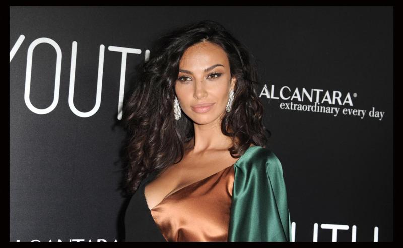 Sanremo, Virginia Raffaele vota Cirinnà: “Così sposo Madalina Ghenea” Sanremo, Virginia Raffaele vota Cirinnà: “Così sposo Madalina Ghenea”