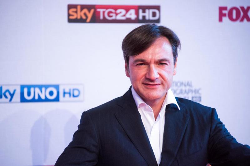 Sky Sport, Caressa lascia la direzione e torna alle telecronache. E… Sky Sport, Caressa lascia la direzione e torna alle telecronache. E…