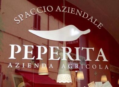 Rita Salvadori la regina del peperoncino con 80.000 piante