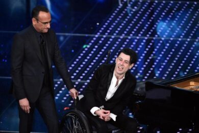 Ezio Bosso, il pianista disabile che ha conquistato Sanremo