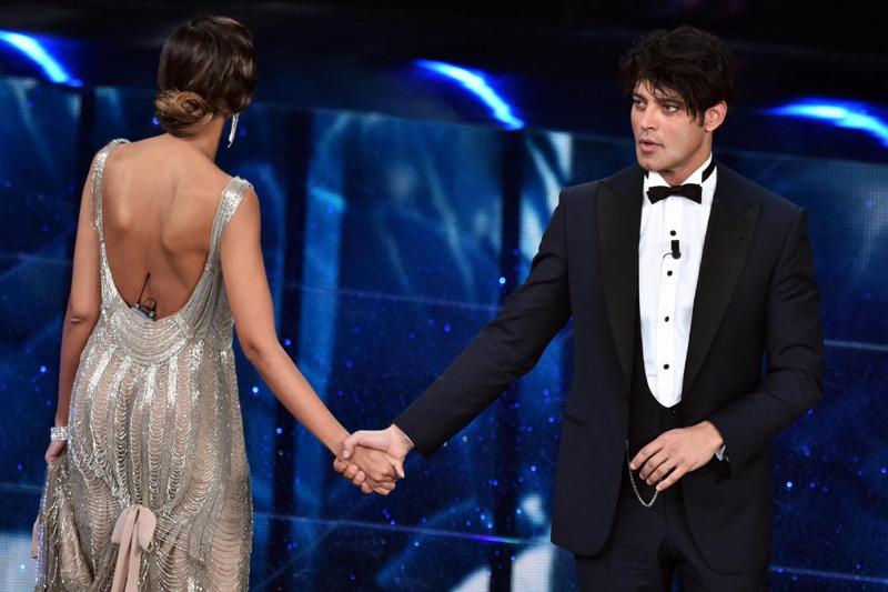 Sanremo 2016, le sensuali trasparenze di Madalina Ghenea. FOTO
