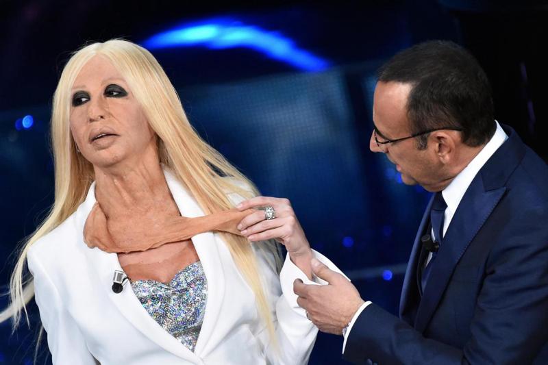 Sanremo, Virginia Raffaele-Donatella Versace. Cachet dei valletti, polemica Sanremo, Virginia Raffaele-Donatella Versace. Cachet dei valletti, polemica
