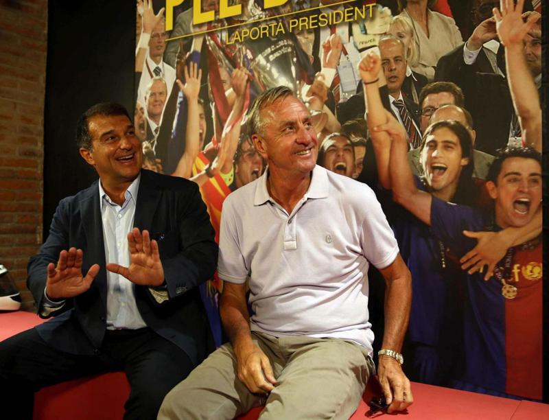 Cruyff: “Cancro ai polmoni? Sto vincendo 2-0 la mia partita” Cruyff: “Cancro ai polmoni? Sto vincendo 2-0 la mia partita”