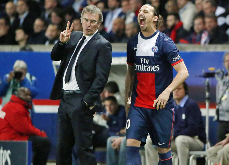 Psg, Aurier choc: “Blanc checca. Di Maria burattino. E Ibrahimovic…” Psg, Aurier choc: “Blanc checca. Di Maria burattino. E Ibrahimovic…”