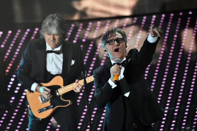 Sanremo 2016/ 11,2 milioni di spettatori per la finalissima Sanremo 2016/ 11,2 milioni di spettatori per la finalissima