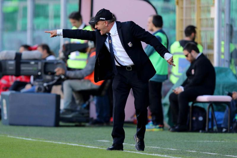 Iachini torna al Palermo, ufficiale. Zamparini: “Mi scuso con i tifosi” Iachini torna al Palermo, ufficiale. Zamparini: “Mi scuso con i tifosi”