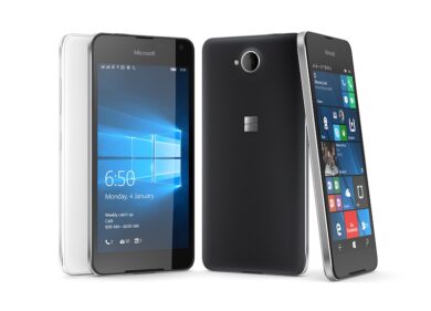 Microsoft lancia il Lumia 650: lo smartphone punta sul business