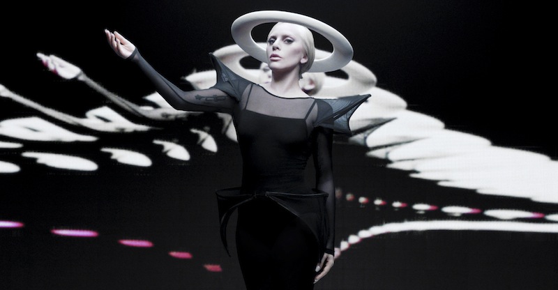 Intel con Lady Gaga: la tecnologia sul palco dei Grammy