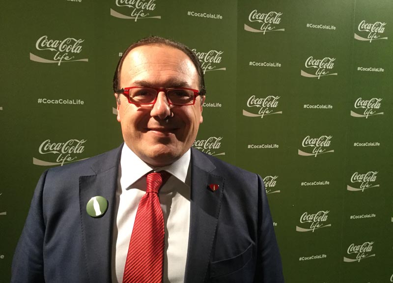Nuova nata nella famiglia Coca-Cola: arriva Life con foglie di Stevia Nuova nata nella famiglia Coca-Cola: arriva Life con foglie di Stevia