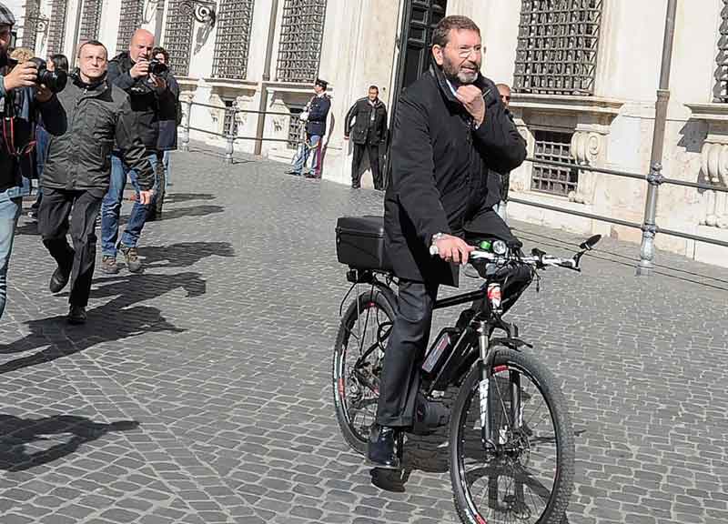 Dimissioni di Marino, indaga la Procura. “Consiglieri Pd sotto ricatto” Dimissioni di Marino, indaga la Procura. “Consiglieri Pd sotto ricatto”