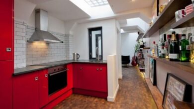 Da bagno pubblico a casa di stile. FOTO