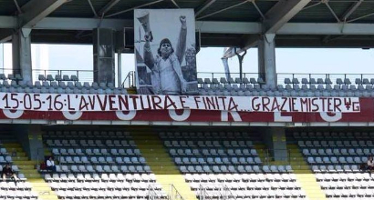 Ventura, i tifosi del Torino lo cacciano. “E’ finita, grazie mister” Ventura, i tifosi del Torino lo cacciano. “E’ finita, grazie mister”