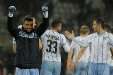 “Felipe Anderson venduto per 60 mln”. Lazio: “Lotito non lo ha detto”