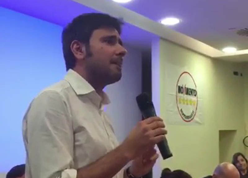 De Vito sindaco, Raggi vicesindaco. O viceversa. Orfini-Esposito “cacciano titoli di giornali” De Vito sindaco, Raggi vicesindaco. O viceversa. Orfini-Esposito “cacciano titoli di giornali”