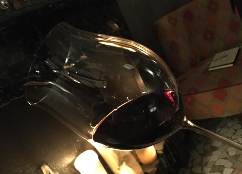 Al Bicerin il vino prima di tutto anche in biblioteca