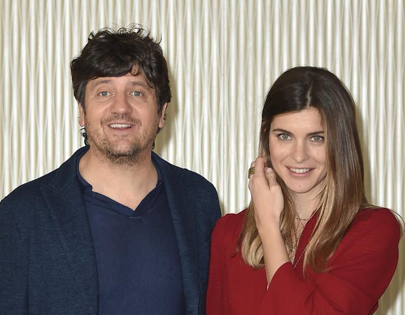 Fabio De Luigi-Vittoria Puccini, la corruzione è un… tiramisù Fabio De Luigi-Vittoria Puccini, la corruzione è un… tiramisù