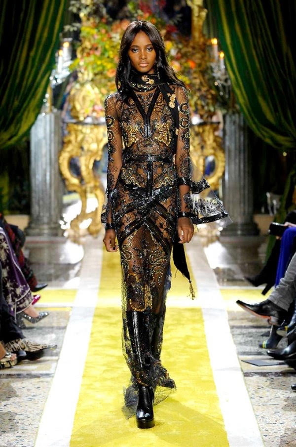 Renzi inaugura la Milano Fashion Week. The Milan Show Biz