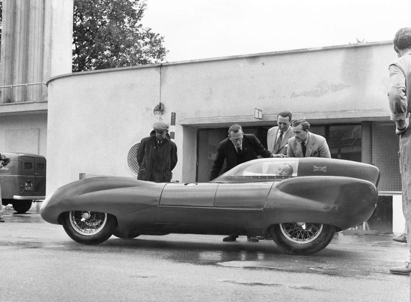 Jaguar E-Type, Porsche e… le auto d’epoca più sognate dagli italiani
