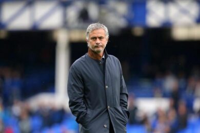 Mourinho, a Lisbona rivelano: “Ingaggio di 20 mln dal Manchester Utd”