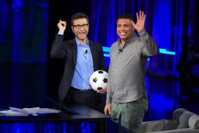 Ronaldo respinto dal Papa per colpa delle sue due accompagnatrici