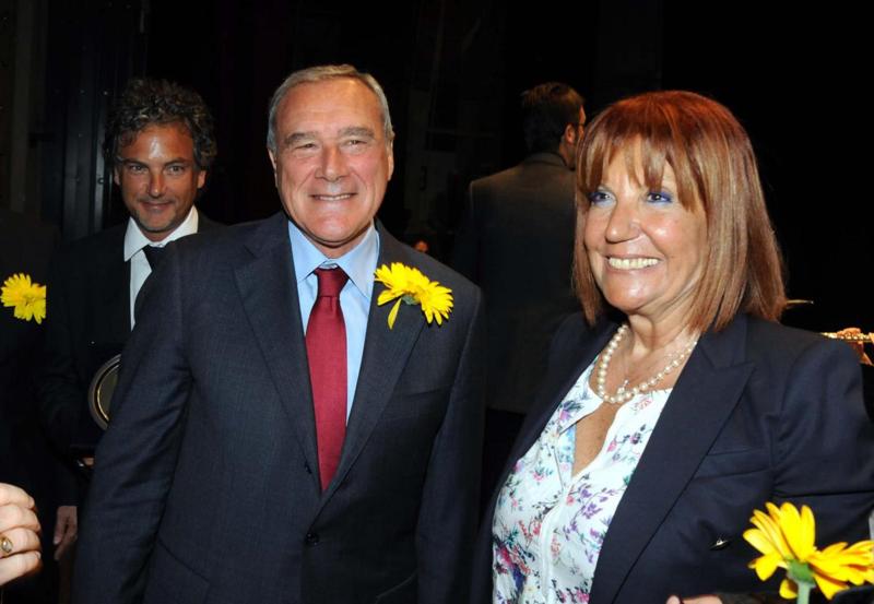 Soldi per fiori e magliette. Antimafia, scandalo sull’amica di Grasso Soldi per fiori e magliette. Antimafia, scandalo sull’amica di Grasso