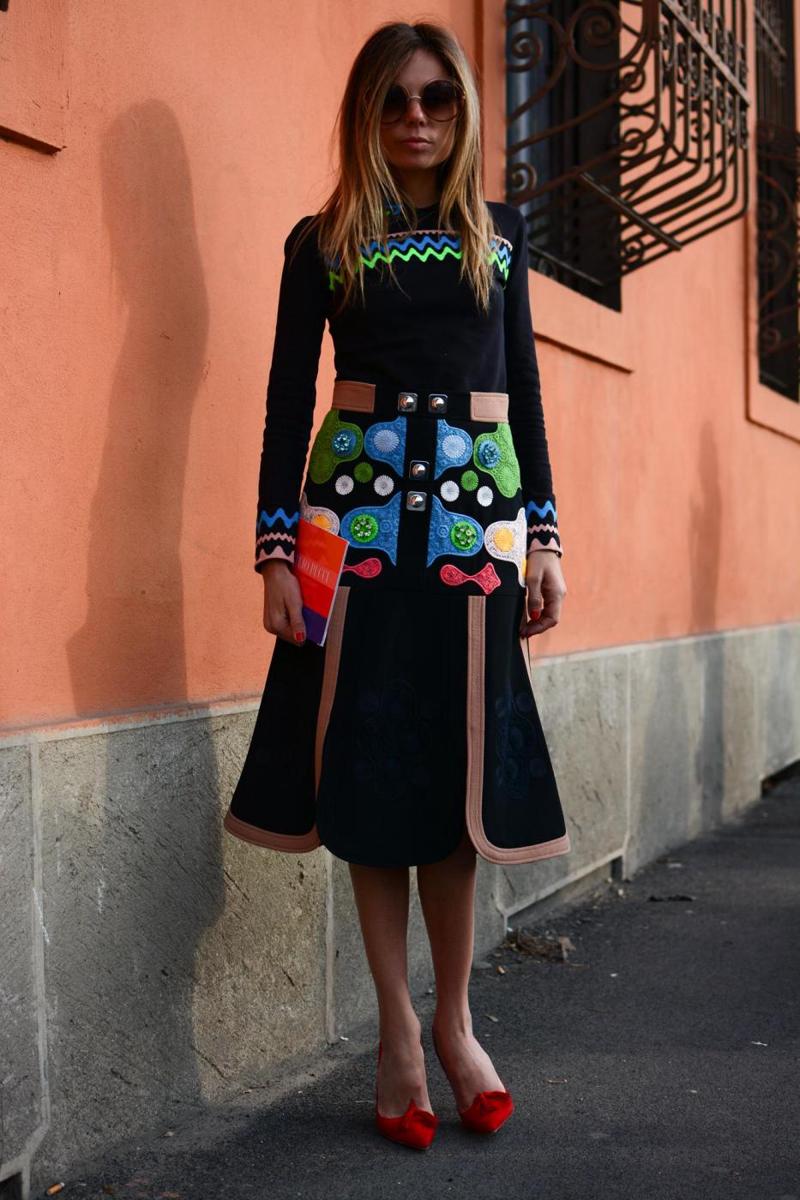 Moda, la vera sfilata non va in passerella. Ecco lo street style. FOTO