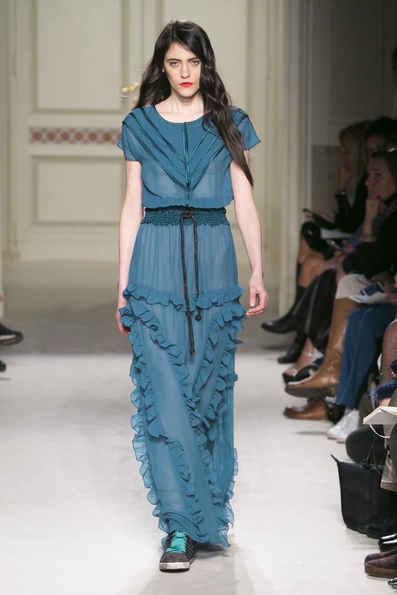 Moda Donna, dal look principesco allo stile folk-glamour. Le tendenze Moda Donna, dal look principesco allo stile folk-glamour. Le tendenze