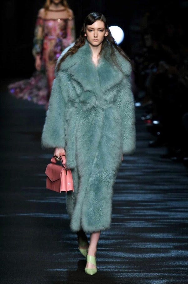 Fashion week: incantano Scervino e D&G. Oggi chiude Re Giorgio