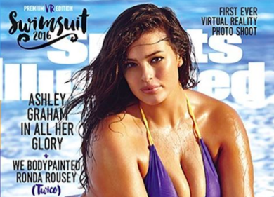 Ashley Graham, la prima curvy sulla copertina di Sports Illustrated