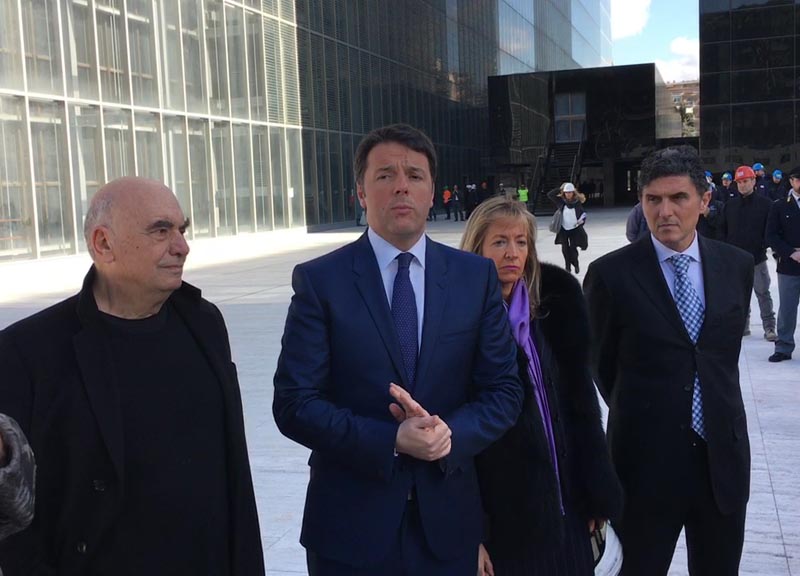 “Roma volerà come una Nuvola”. Renzi: “Così riparte la Capitale” “Roma volerà come una Nuvola”. Renzi: “Così riparte la Capitale”