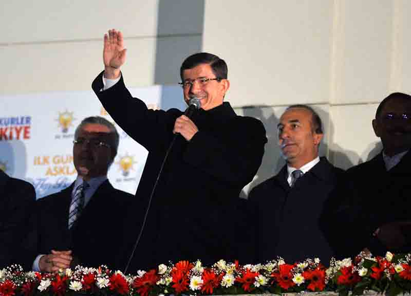 Turchia, blitz nel quotidiano anti-Erdogan. Licenziato il direttore Turchia, blitz nel quotidiano anti-Erdogan. Licenziato il direttore
