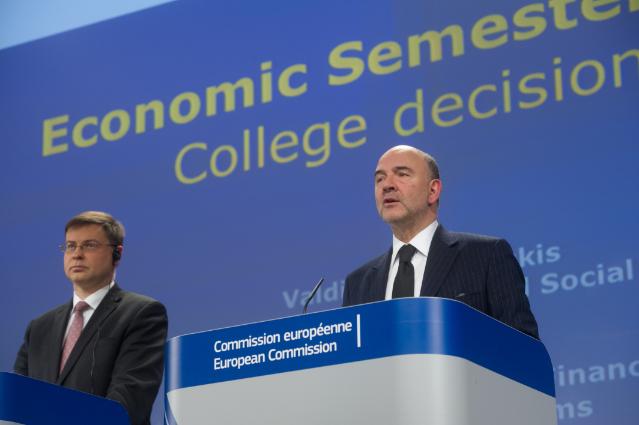 Ue: Moscovici, contatti con Italia per accordo su flessibilità Ue: Moscovici, contatti con Italia per accordo su flessibilità