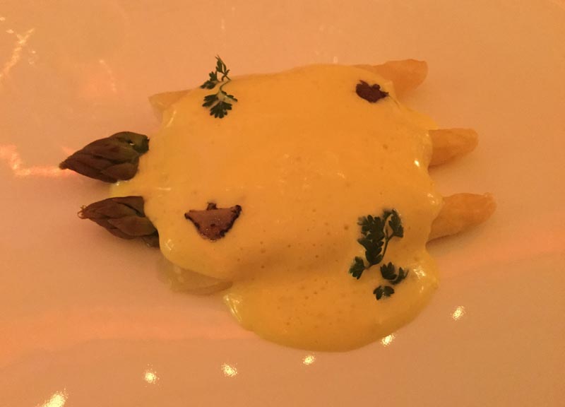 Chef, ambiente, vini: l’Acanto cala tre assi, ma c’è anche il quarto Chef, ambiente, vini: l’Acanto cala tre assi, ma c’è anche il quarto