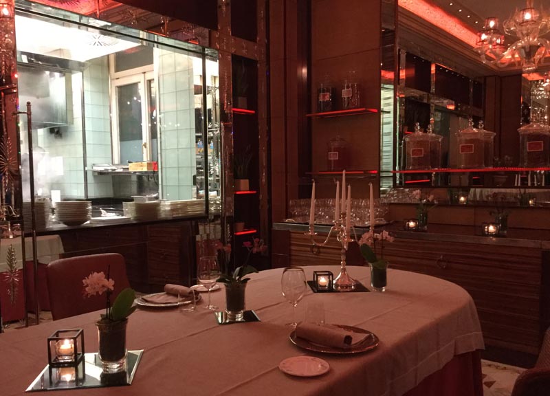 Chef, ambiente, vini: l’Acanto cala tre assi, ma c’è anche il quarto Chef, ambiente, vini: l’Acanto cala tre assi, ma c’è anche il quarto