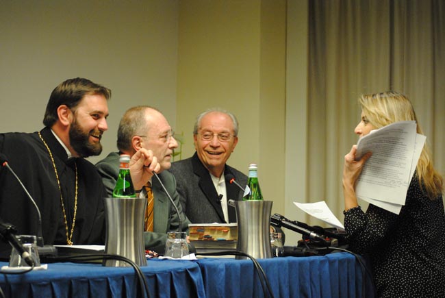 Mauro Biglino ai teologi: “Nella Bibbia non c’è traccia di Dio” Mauro Biglino ai teologi: “Nella Bibbia non c’è traccia di Dio”