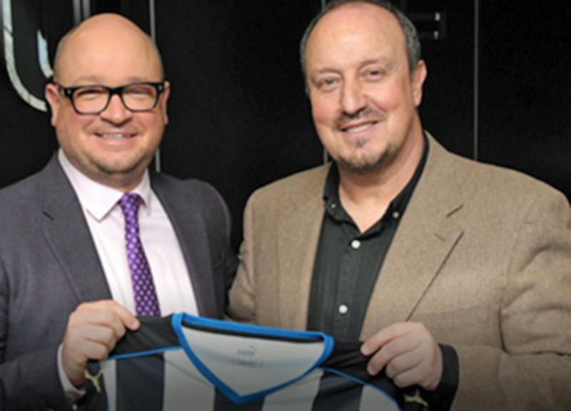 Newcastle, Rafa Benitez è il nuovo allenatore dopo l’esonero di McLaren Newcastle, Rafa Benitez è il nuovo allenatore dopo l’esonero di McLaren