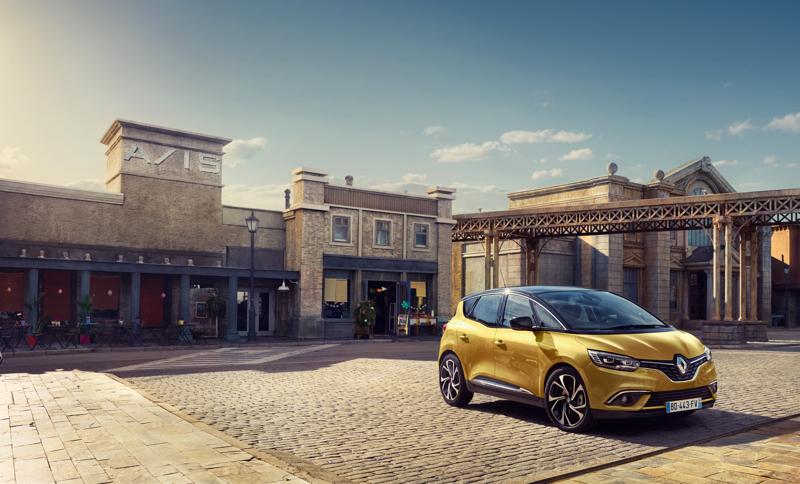 Renault con la nuova Scenic reinventa ilconcetto di monovolume Renault con la nuova Scenic reinventa ilconcetto di monovolume